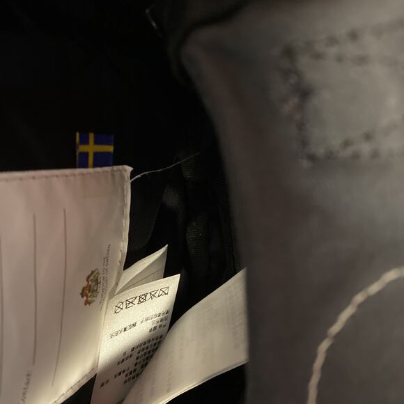 Fjallraven Classic Kanken Mini Backpack Black Gorpcore Minimal Fallwear - Picture 8 of 12